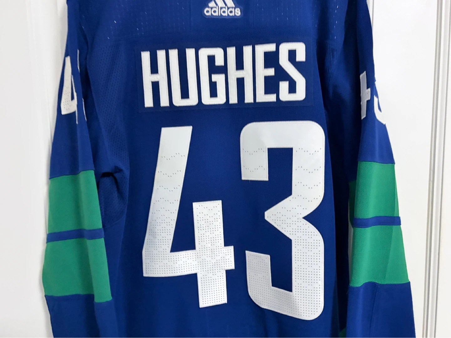 Authentic Adidas Vancouver Canucks Quinn Hughes Stick Jersey 46 - photo 2