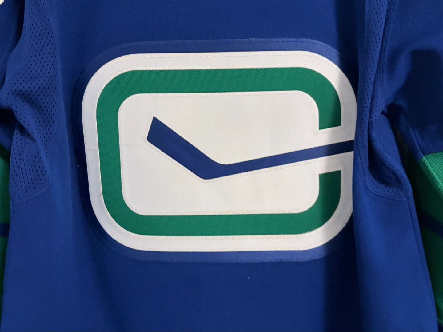 Authentic Adidas Vancouver Canucks Quinn Hughes Stick Jersey 46 - photo 5