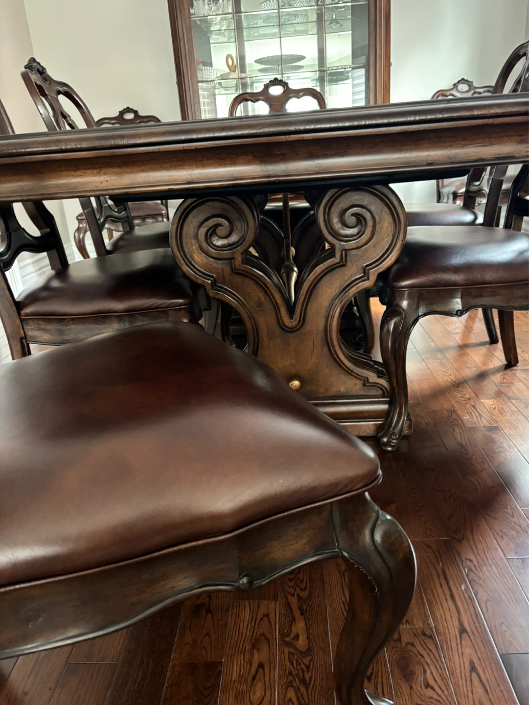 Dining Table with 8 Chairs - photo 2