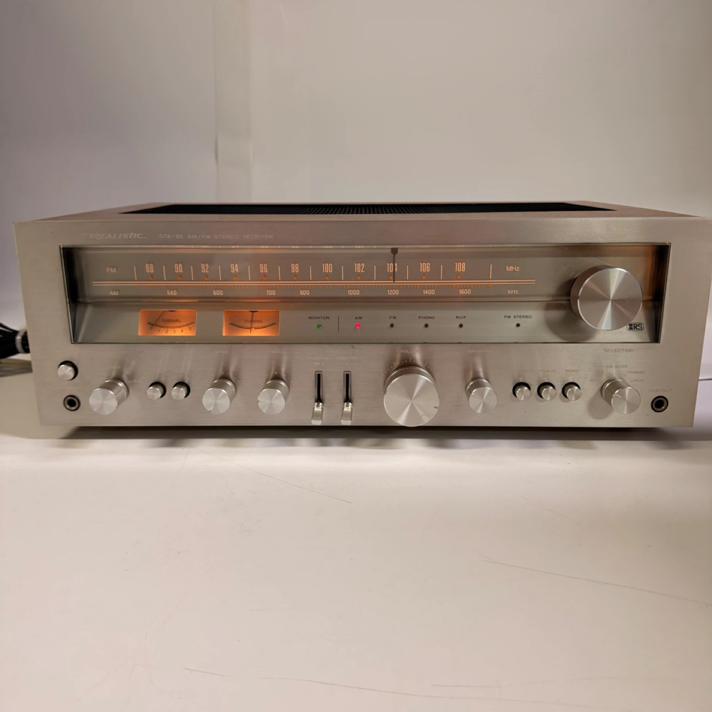 Realistic STA-95 AM/FM Stereo Receiver
