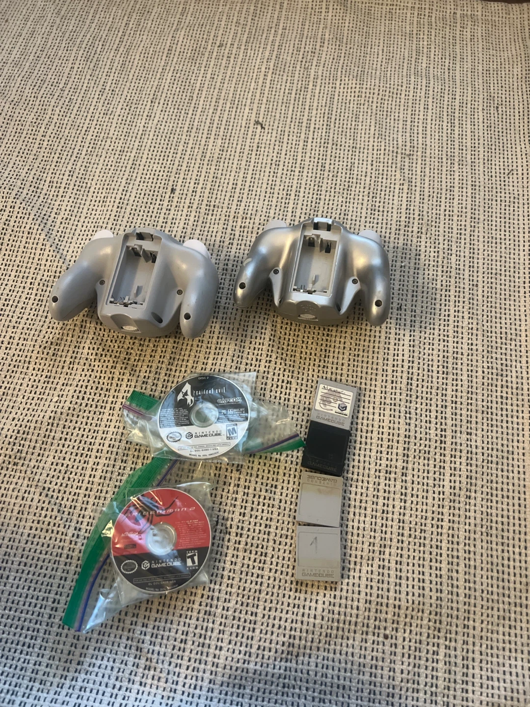 Nintendo GameCube Controllers and Games Bundle - photo 2