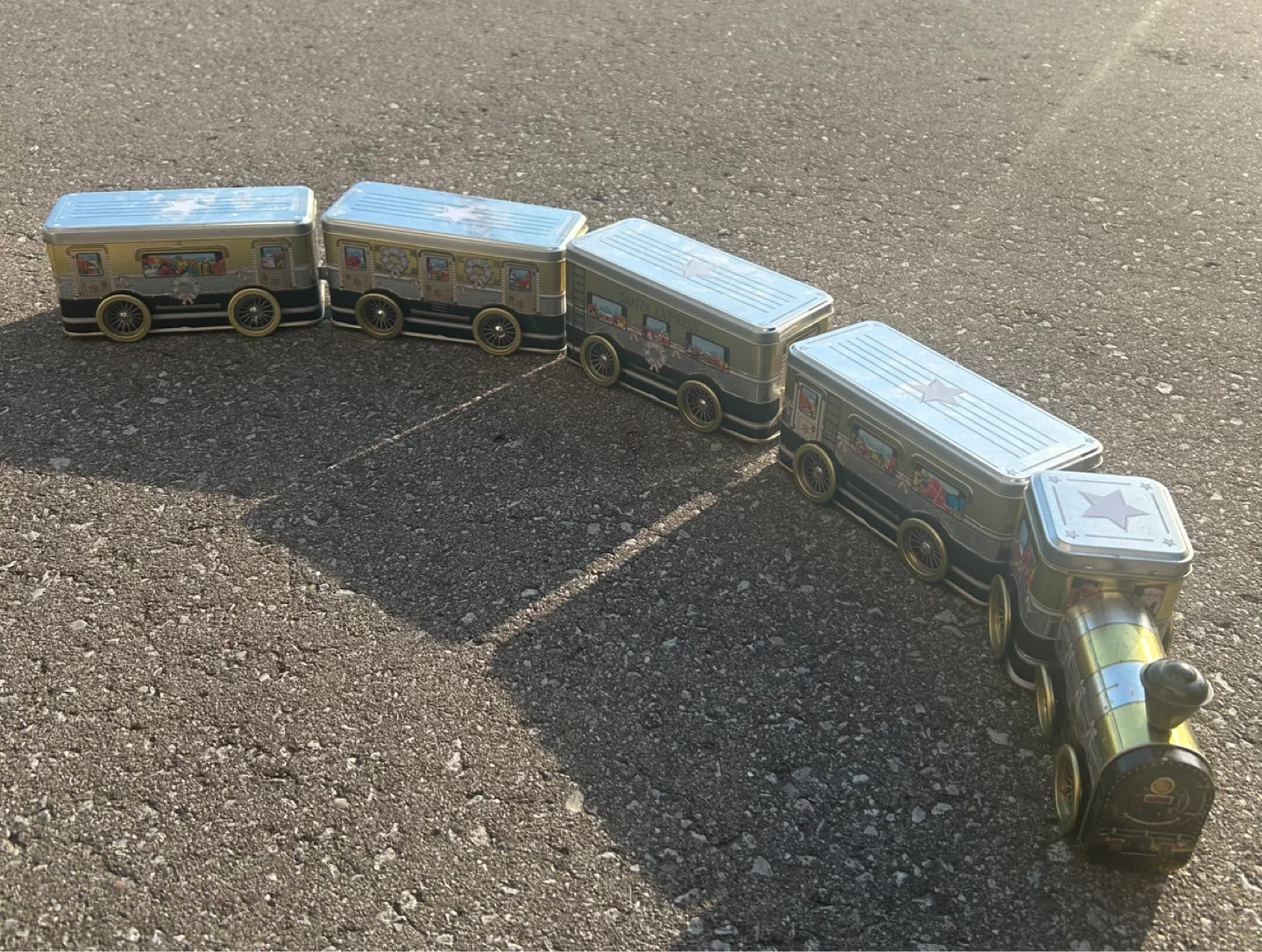 Vintage Santa Express metal Train Tin - photo 2