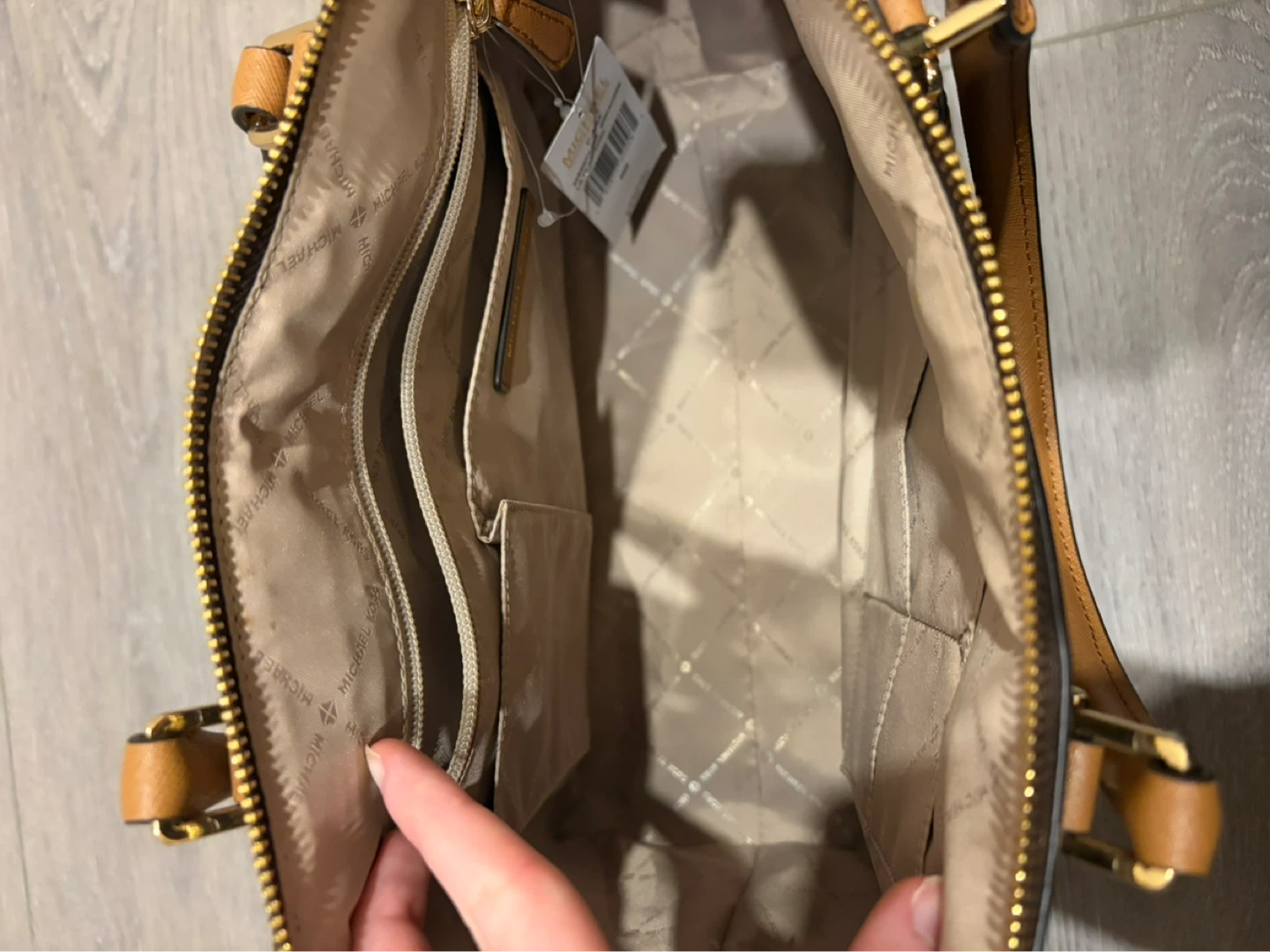 Michael Kors Purse - photo 4