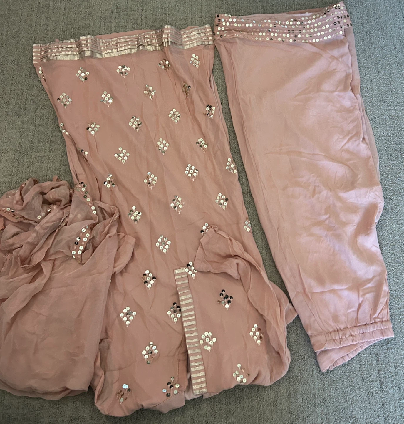 Bundle of 3 Women's Salwar Kameez Outfits - photo 3