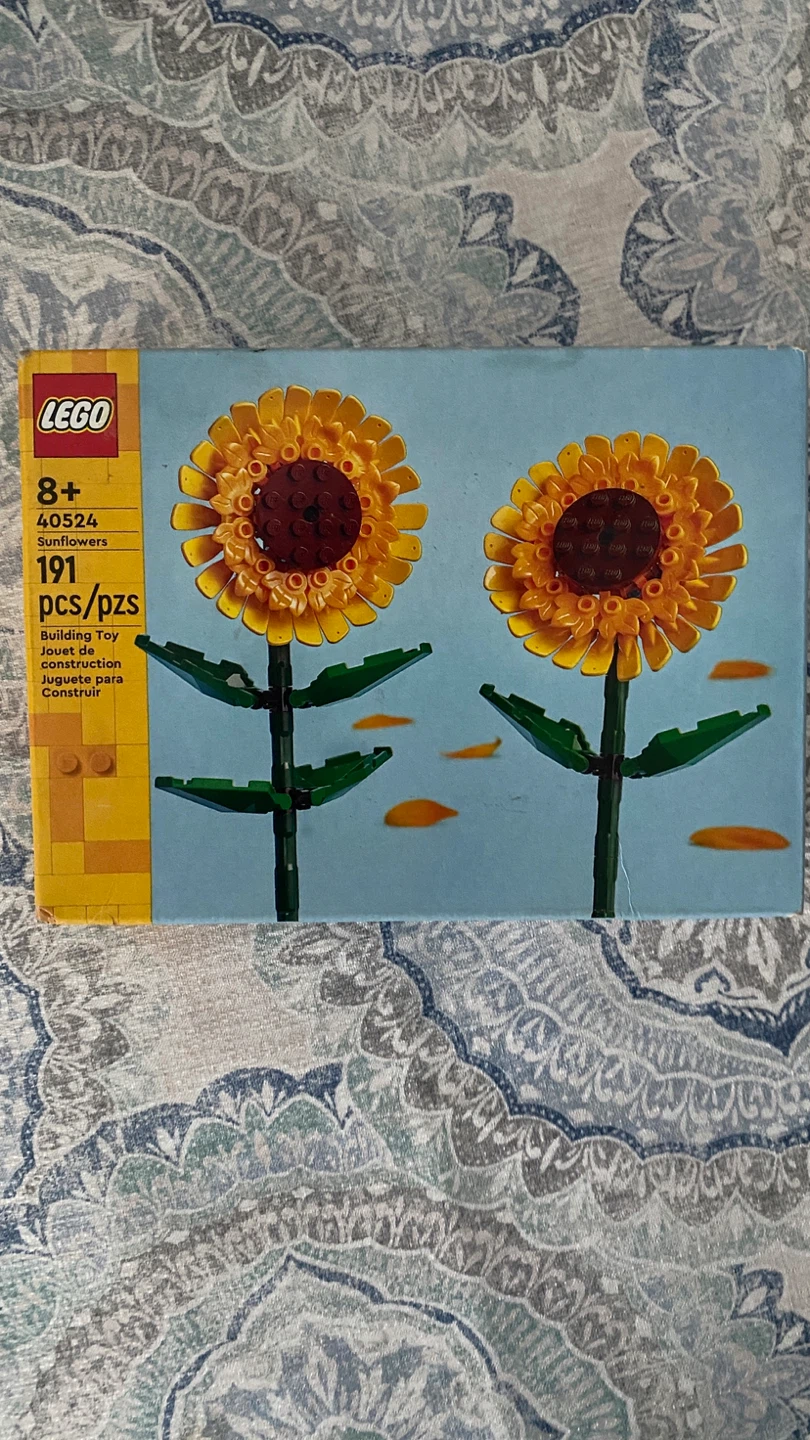 Brand new LEGO 40524 Sunflower set