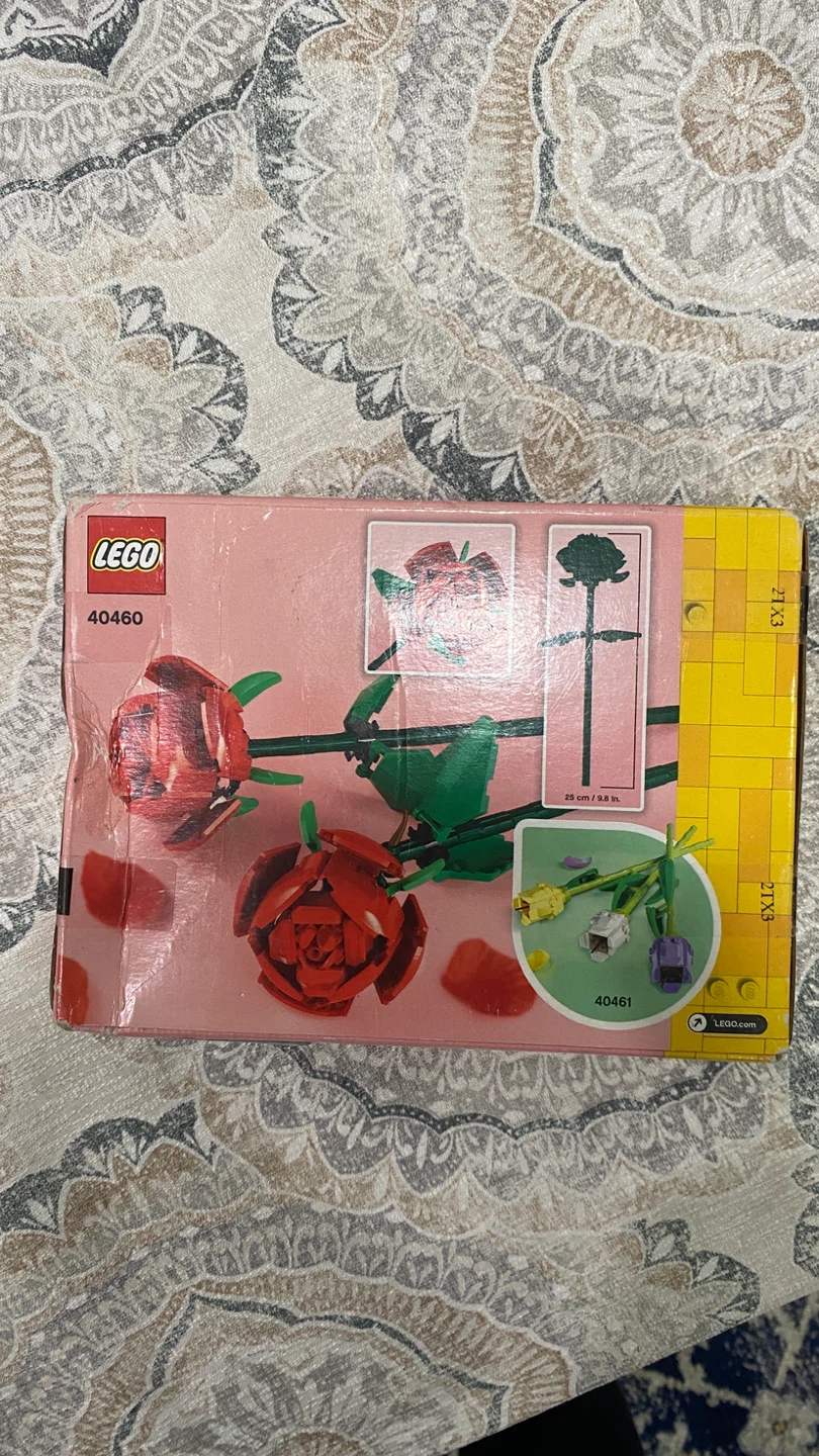 *RESERVED* Brand new lego roses set! - photo 3