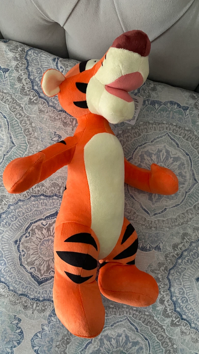 Brand new disney tigger plush!