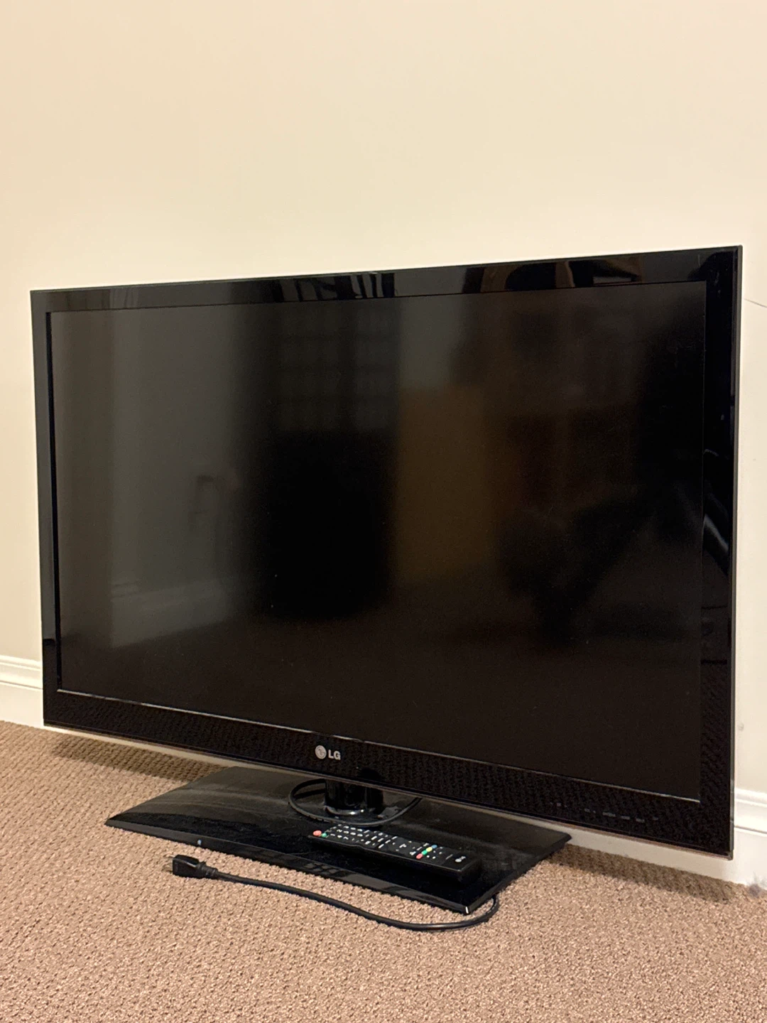 LG Tv with Remote