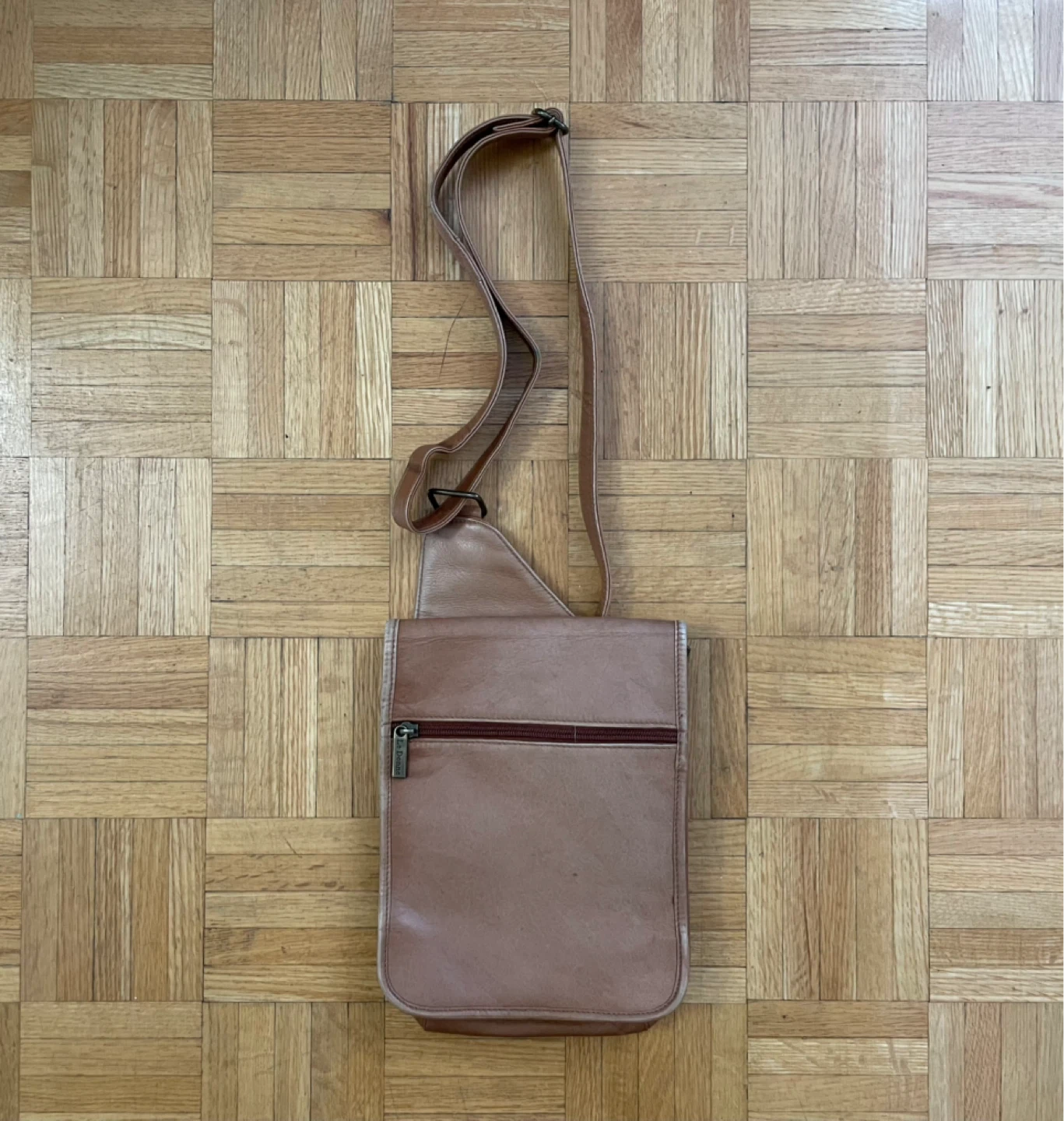 Le Donne Leather Shoulder Bag