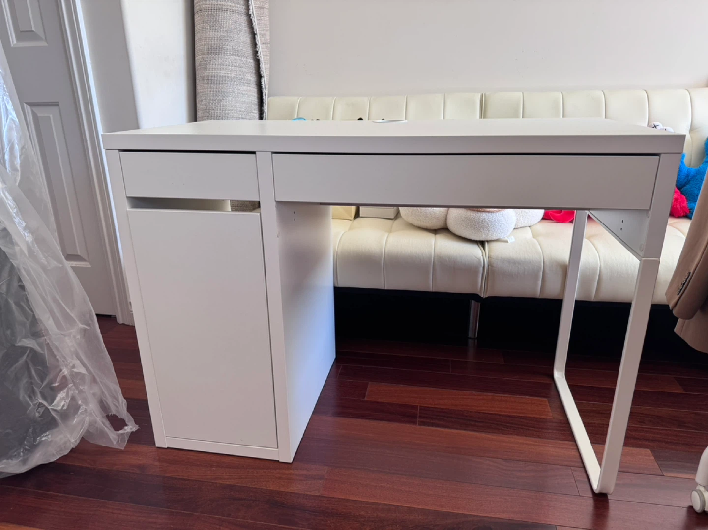 Micke white desk
