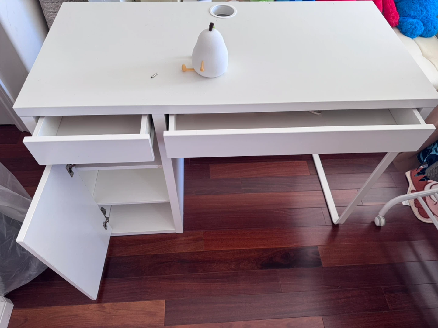 Micke white desk - photo 3