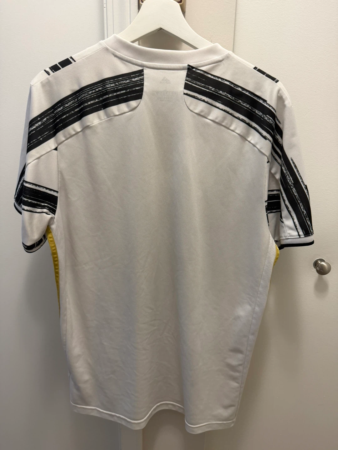 Adidas Juventus 2020-21 Home Jersey - photo 2