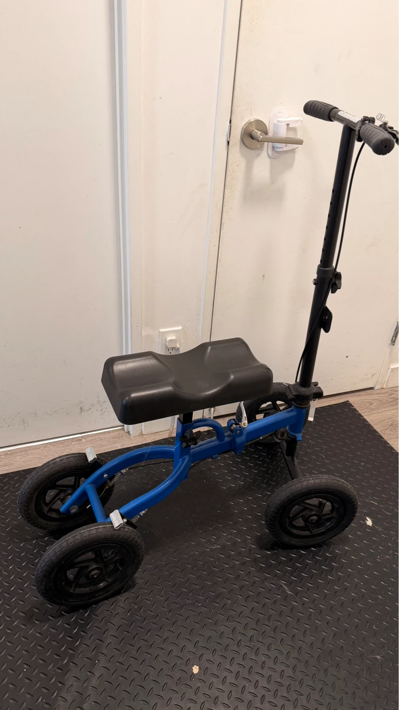 Knee Scooter Walker