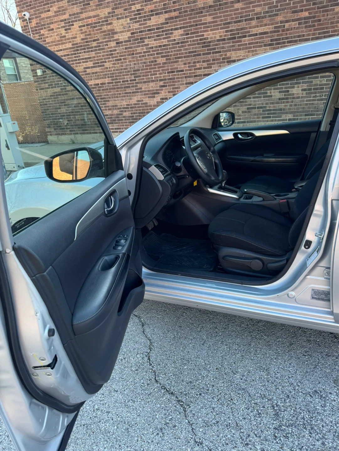 2016 Nissan Sentra · S Sedan 4D - photo 5