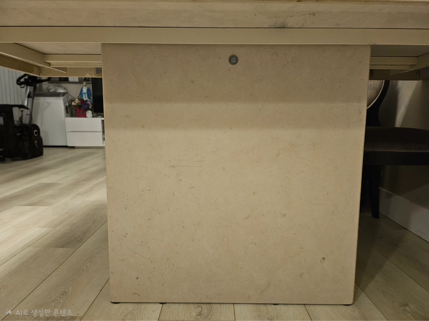 FREE: Premium Marble Dining Table - Heat Resistant & Easy Care - photo 5