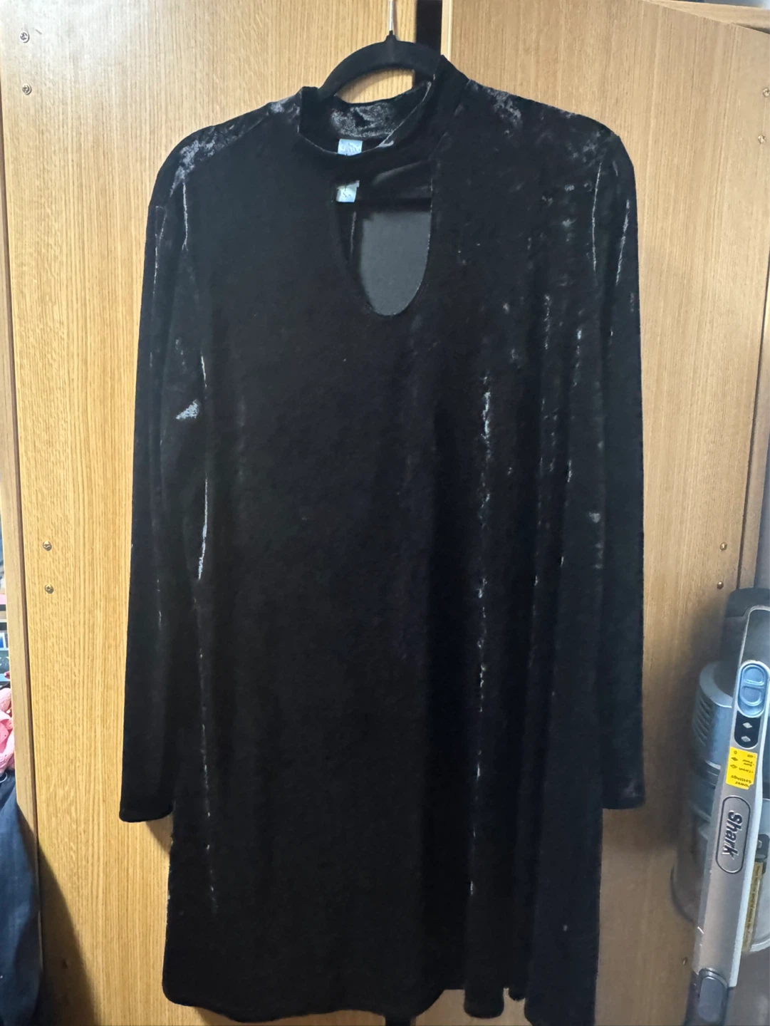 Black Velvet Dress - photo 2
