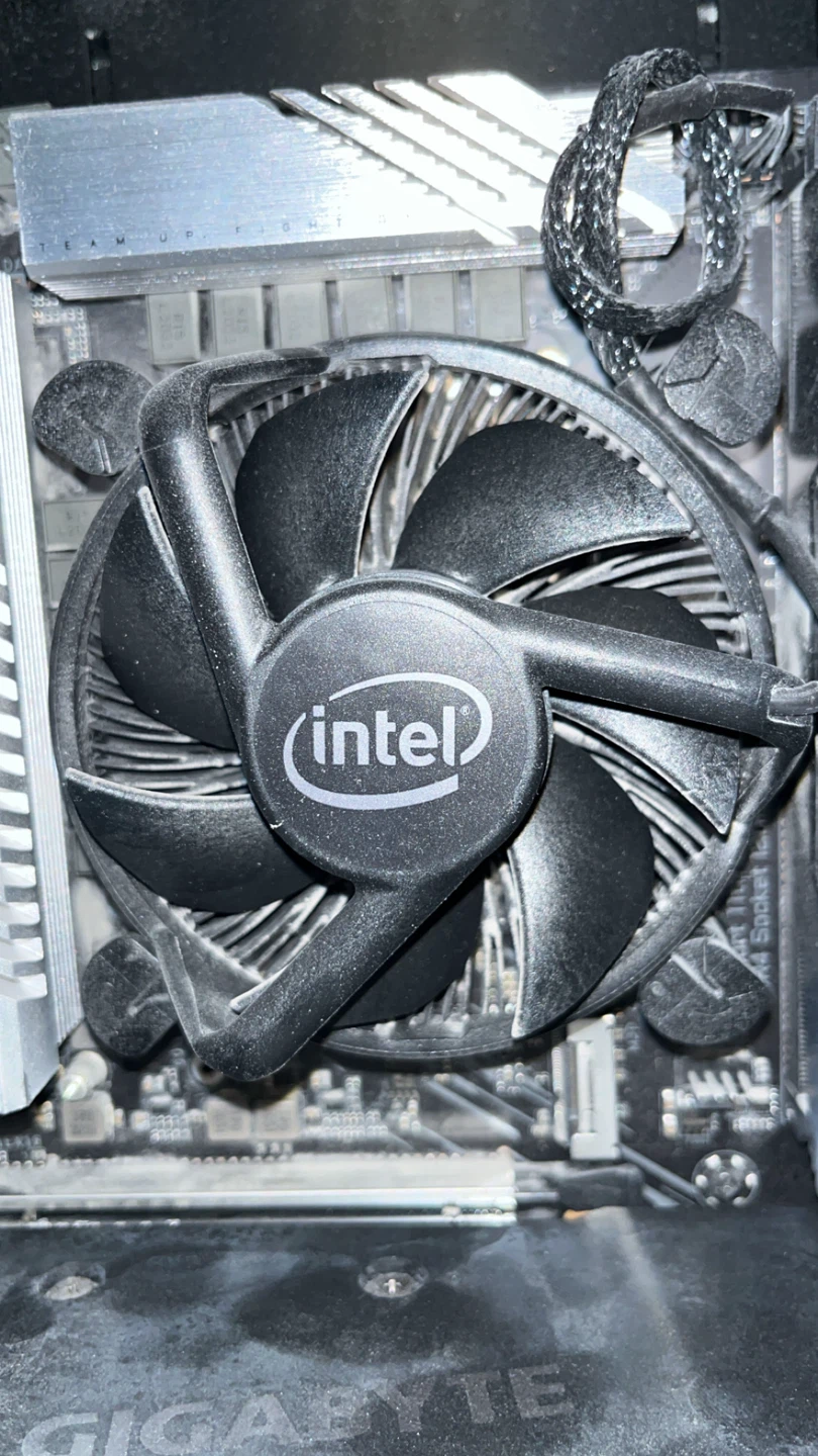 Aorus Thermaltake ATX Computer - photo 2