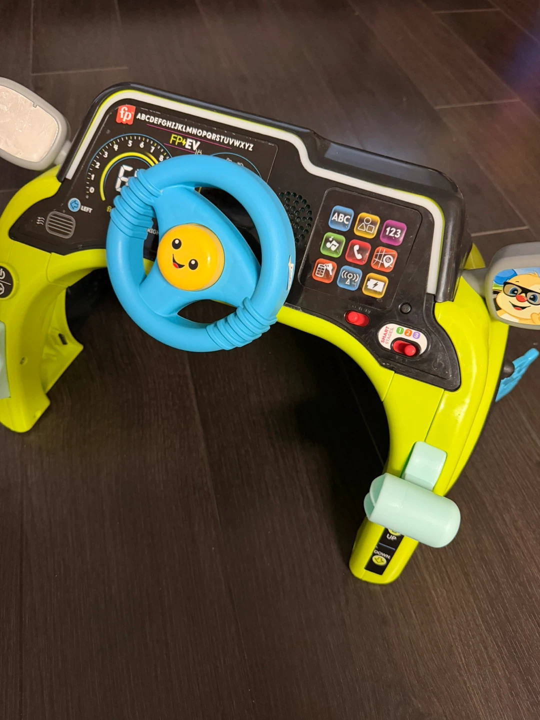Fisher-Price Laugh & Learn Smart Stages Steering Wheel Toy