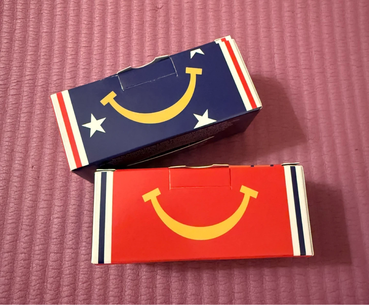 McDonald's All American Games Crocs Happy Meal toy - photo 3