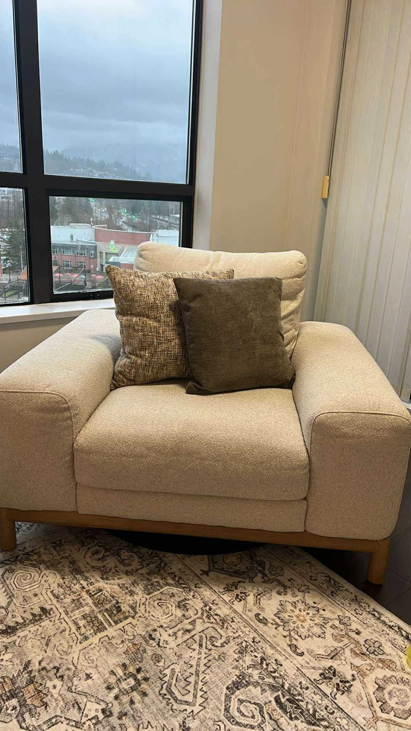 Cream Accent Chair with Throw Pillows - photo 2