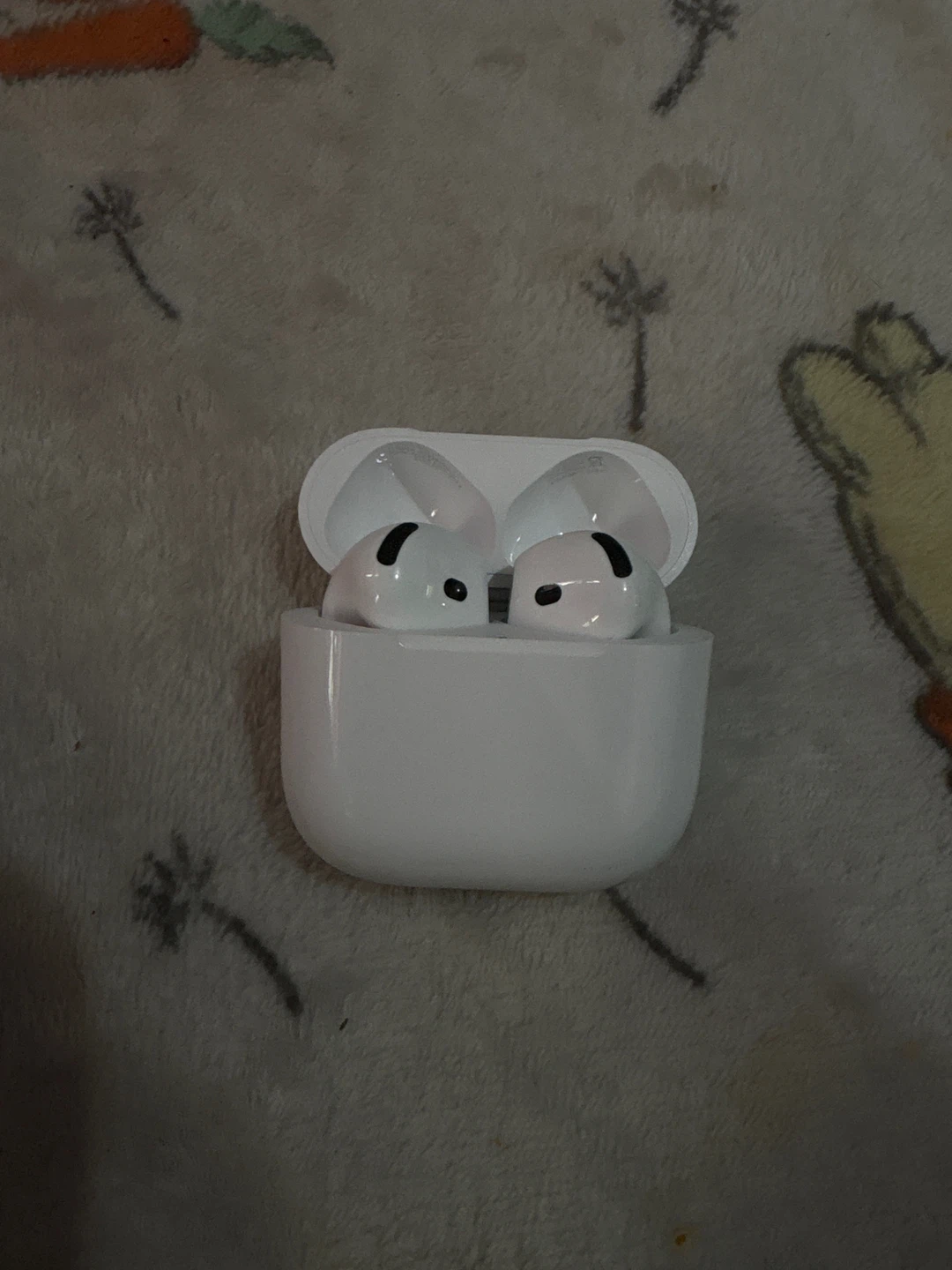 Apple AirPods Pro (3rd gen ) lmk 80$ ???? - photo 2