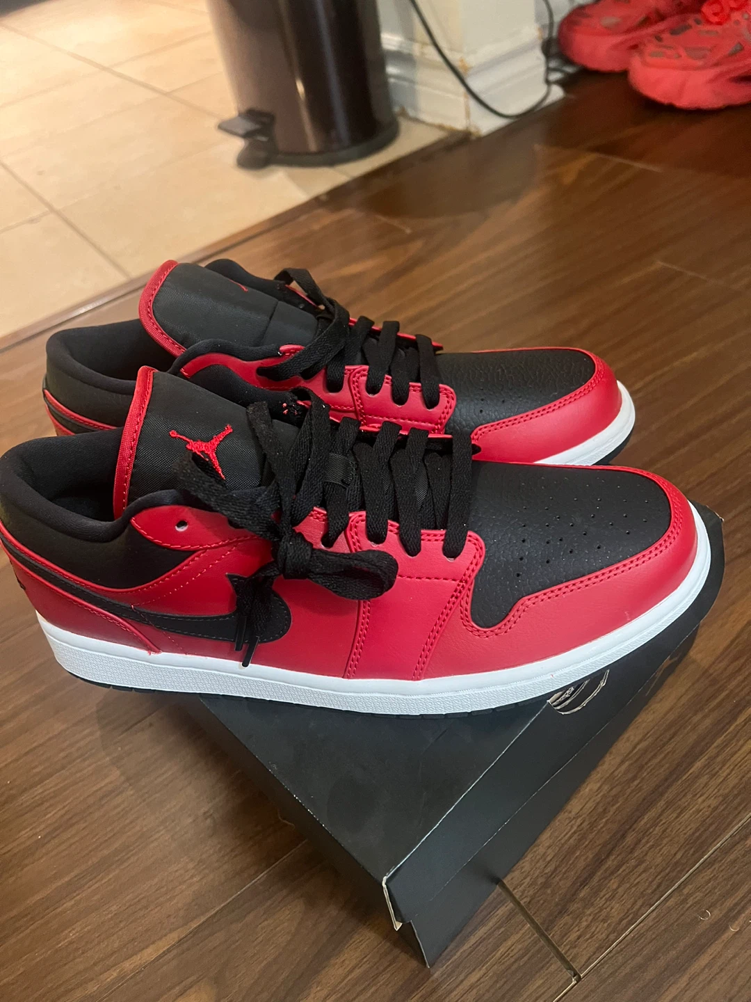 Air Jordan 1 Mid “Bred - photo 2