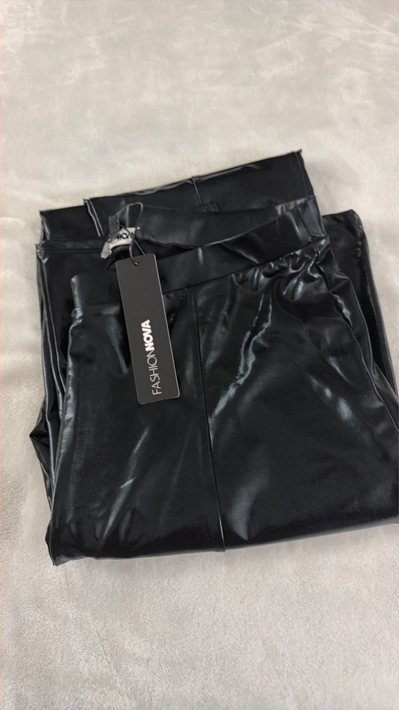 Fashion Nova Black Faux Leather Split Hem Pants - photo 3