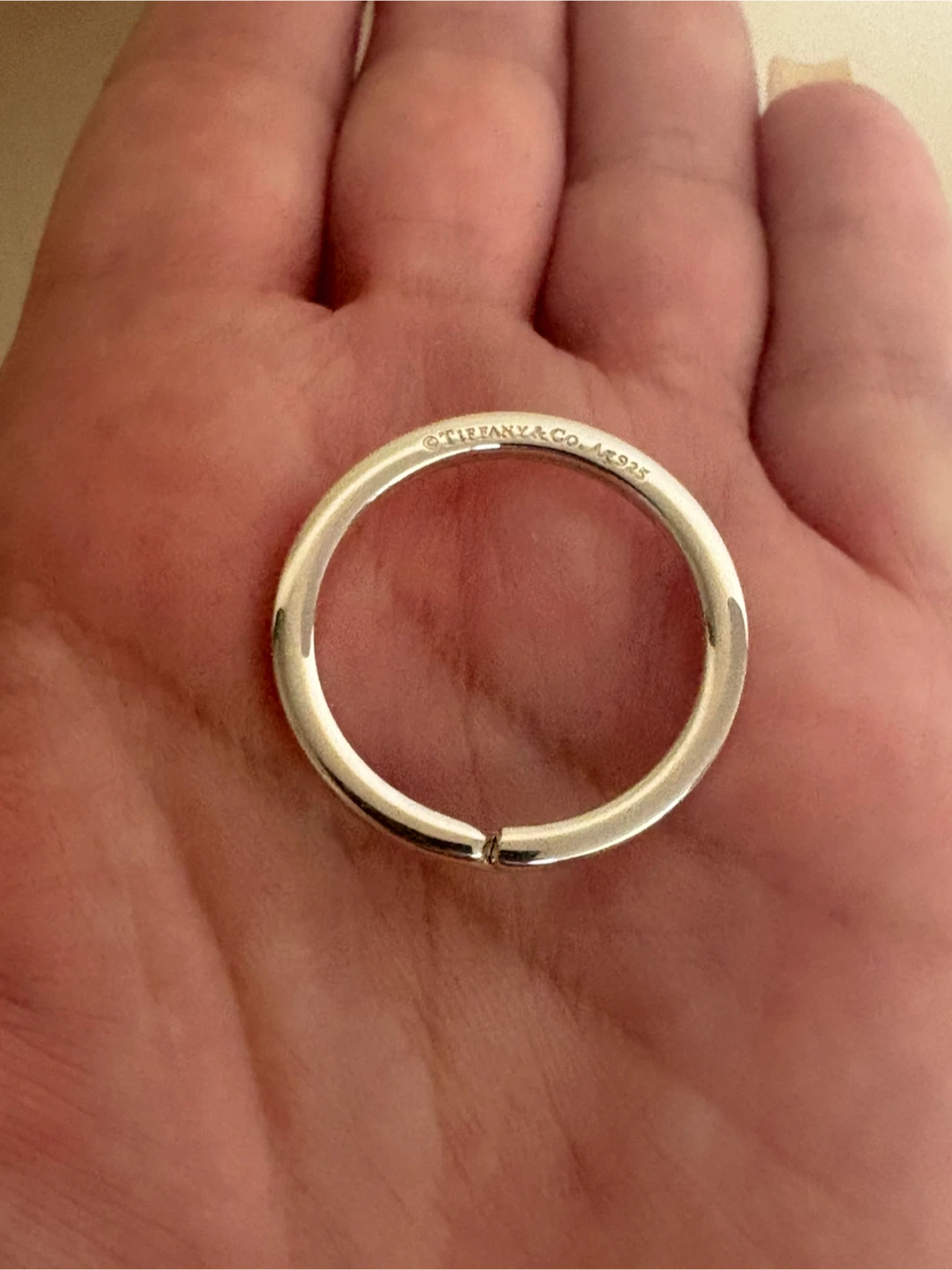 💯 Authentic BRAND NEW Tiffany and Co. Silver Key Ring - photo 4