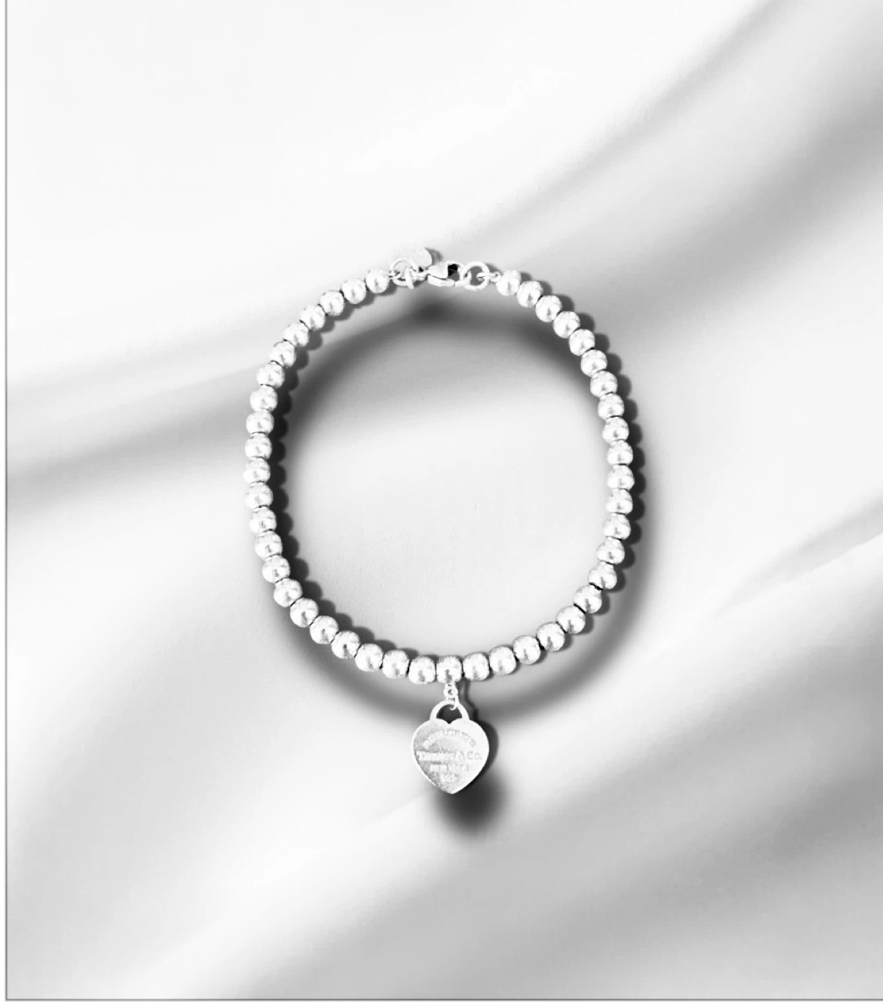 💯 Authentic Tiffany and Co. RTT Heart Tag Bead Bracelet