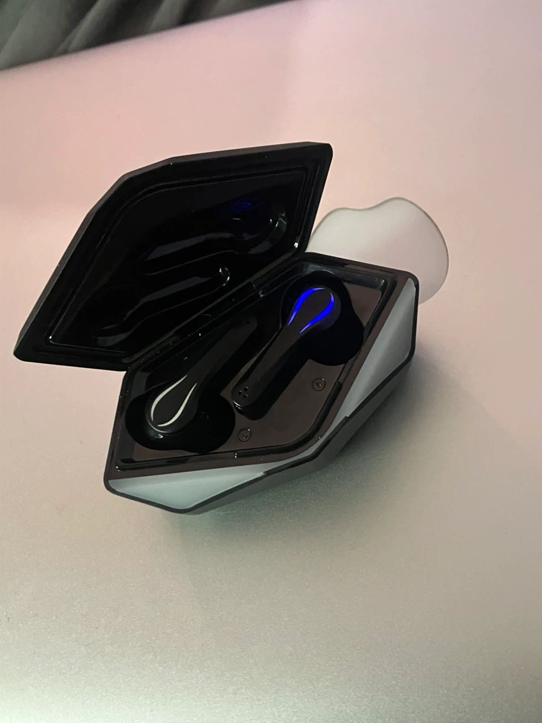 Black Wireless Earbuds with Charging Case - photo 3