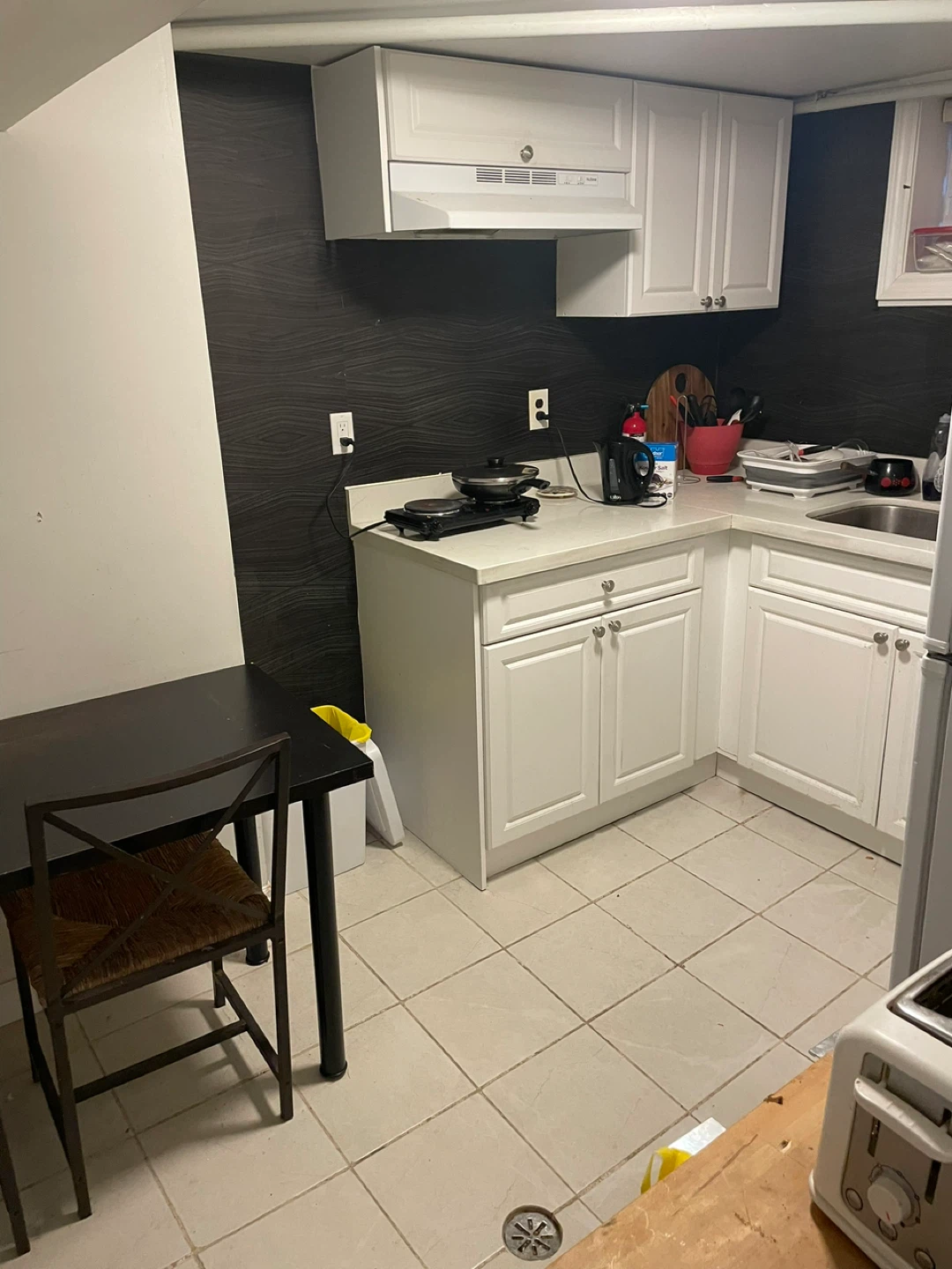 Basement room for rent - photo 3