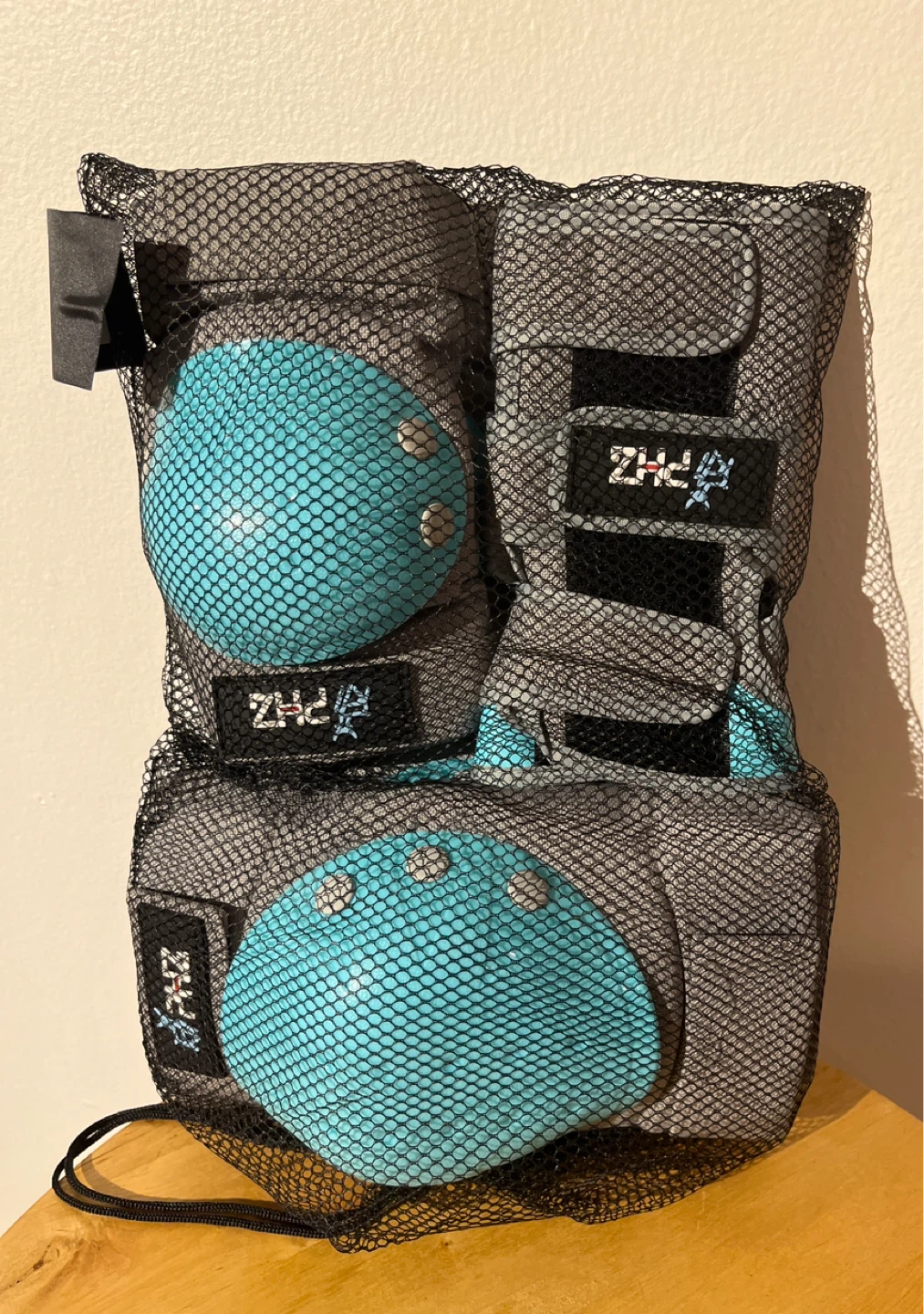 PHZ Adult/ Kids Protective Gear Set - photo 2
