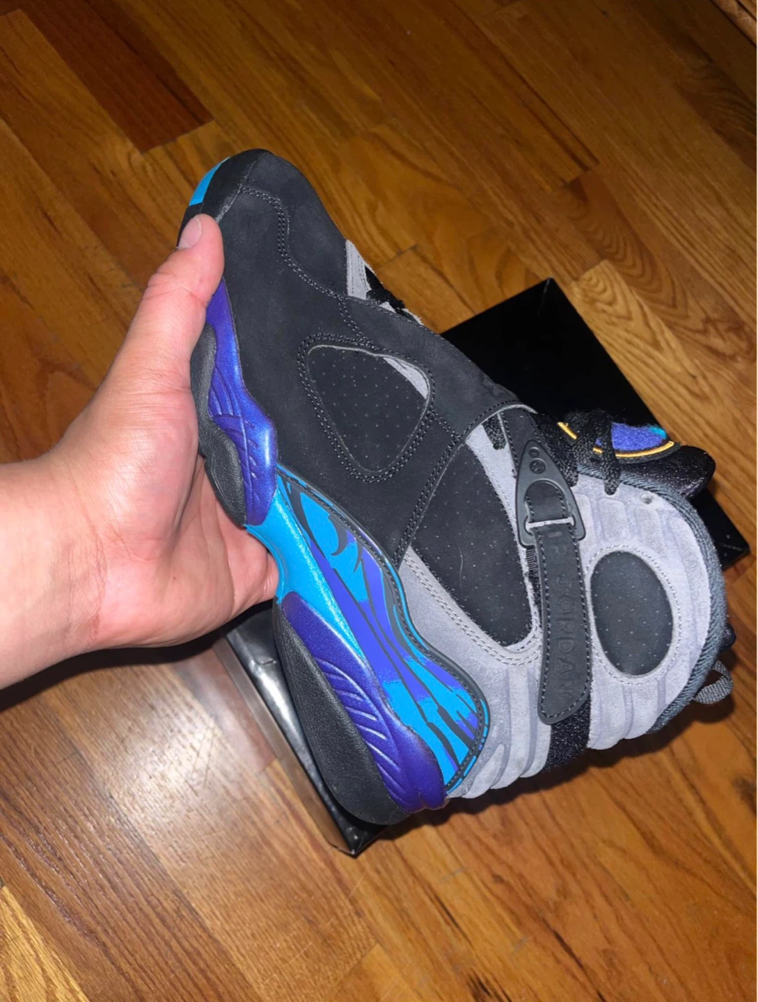 2025 Air Jordan Aquas 8 - photo 3