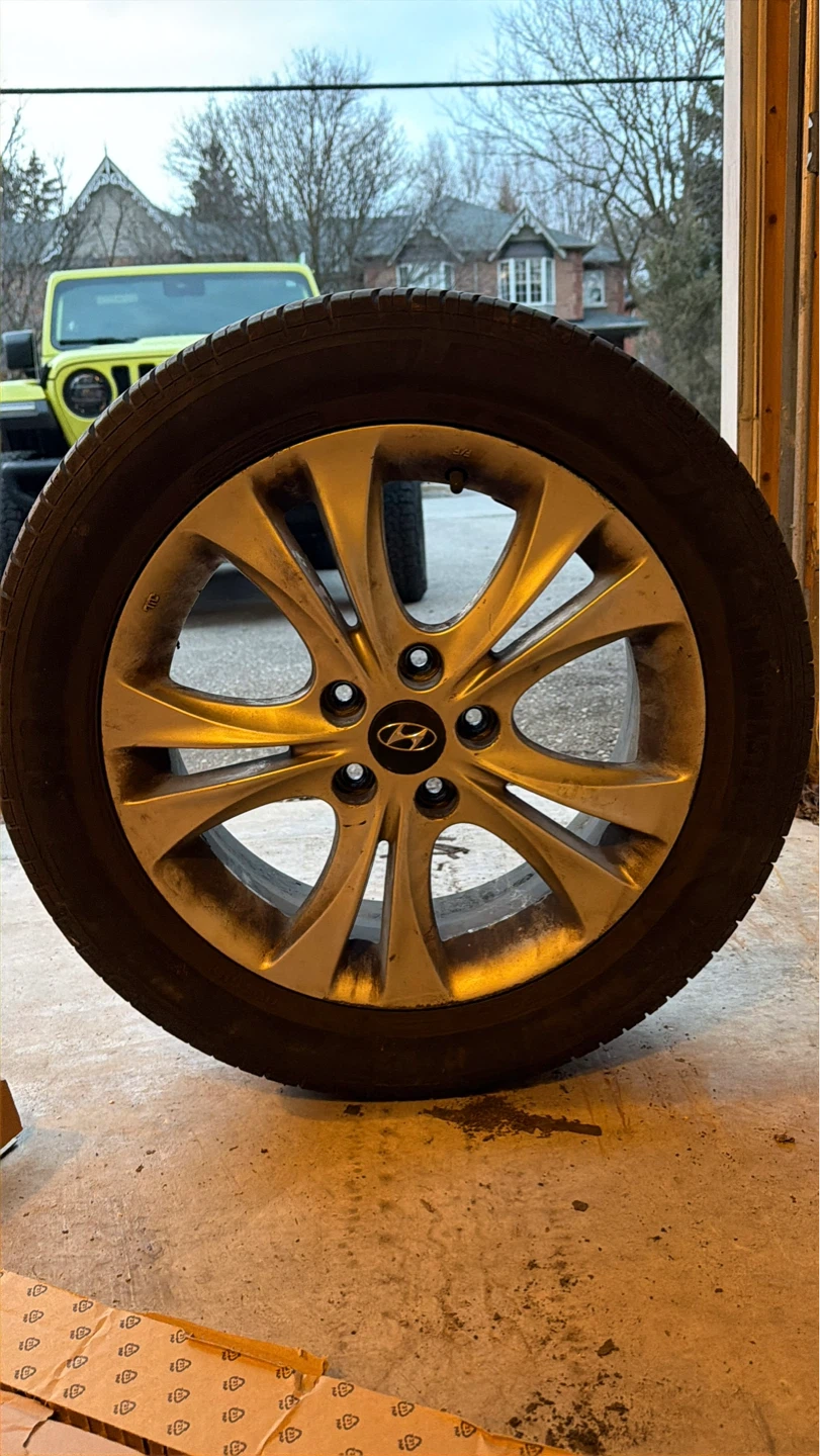 Hyundai Wheel and Tire