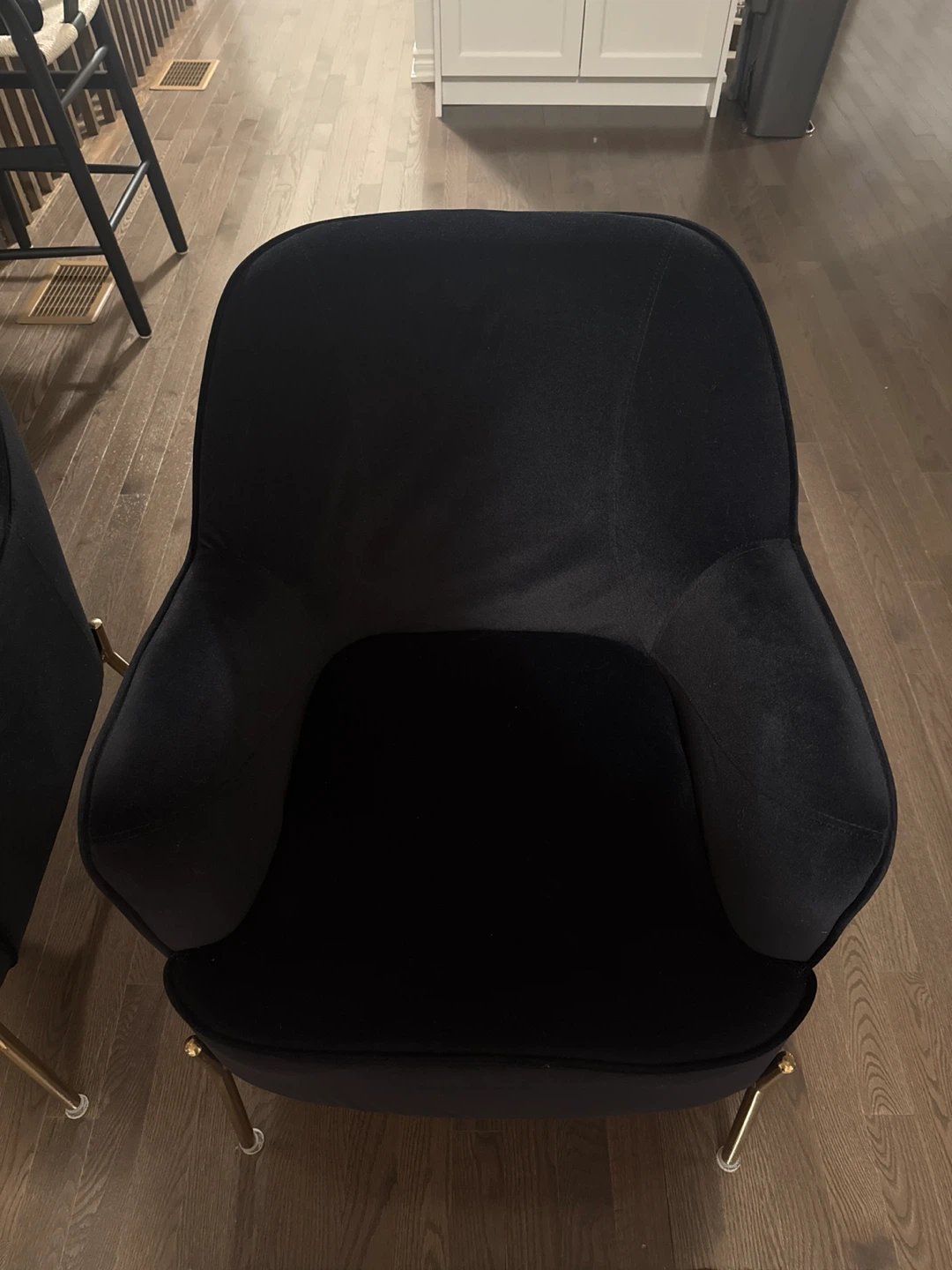 Black Velvet Accent Chair - photo 2