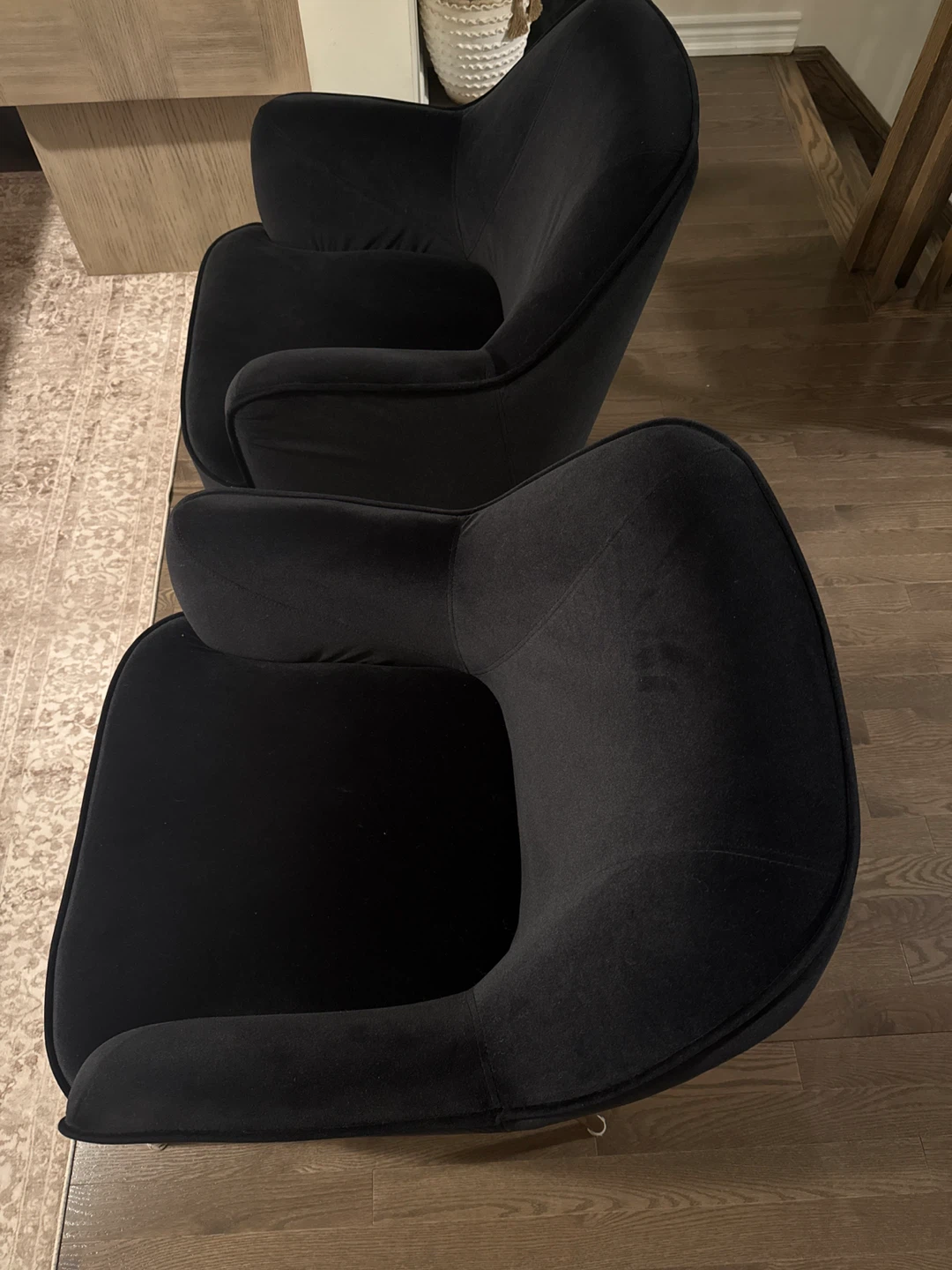 Black Velvet Accent Chair - photo 4