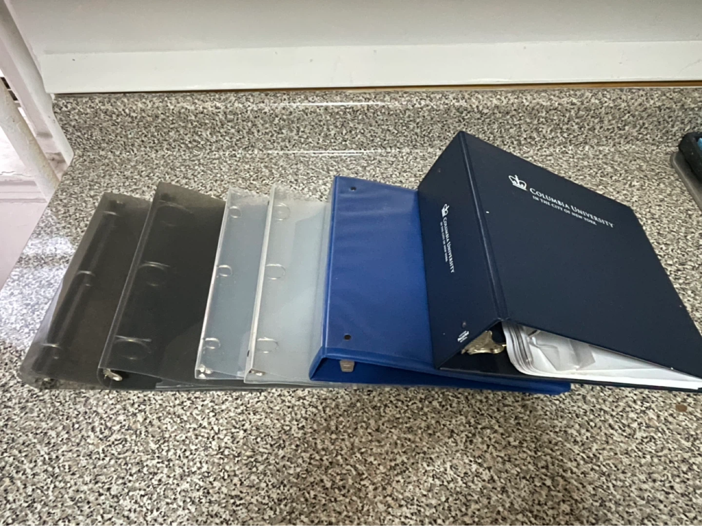 Columbia University 3-Ring Binder Set - photo 2