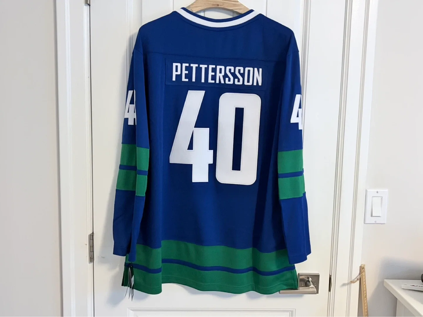 BNWT Authentic Fanatics Canucks Pettersson Womens Jersey 3XL - photo 4