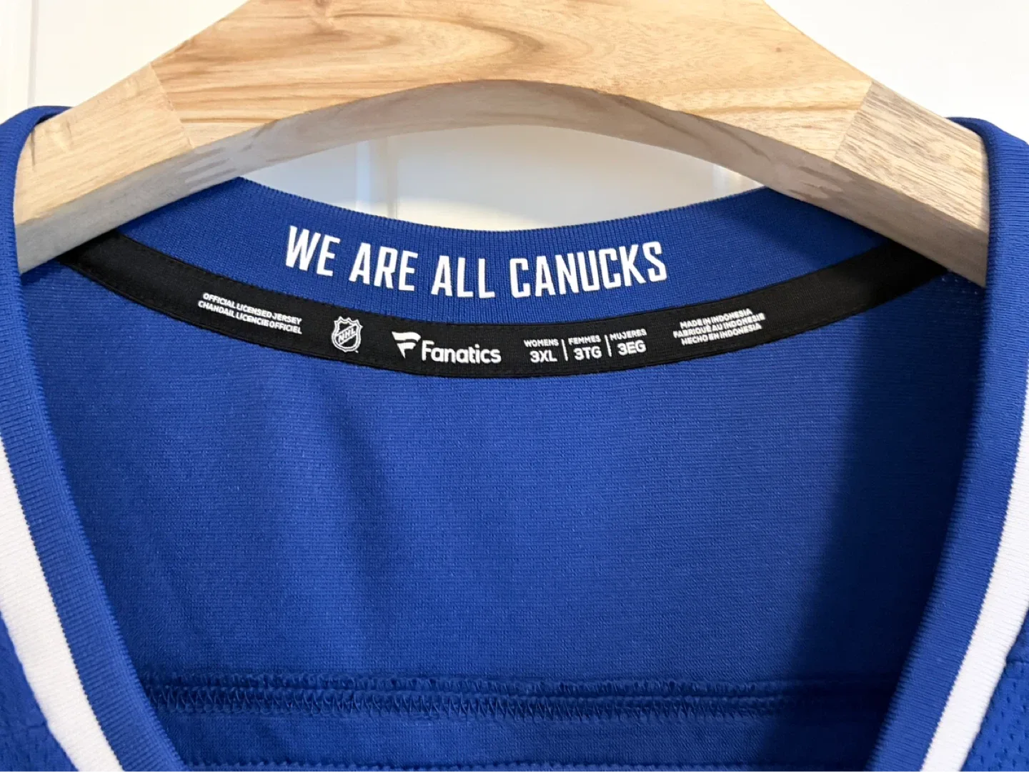 BNWT Authentic Fanatics Canucks Pettersson Womens Jersey 3XL - photo 3
