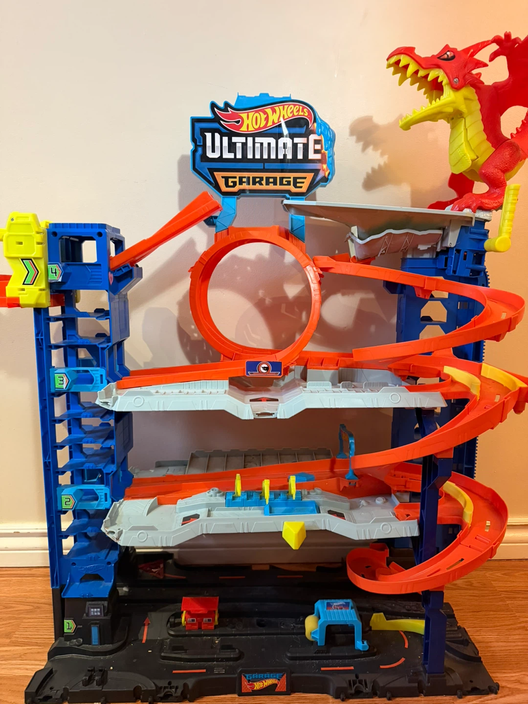 Hot Wheels Ultimate Garage Playset - photo 3