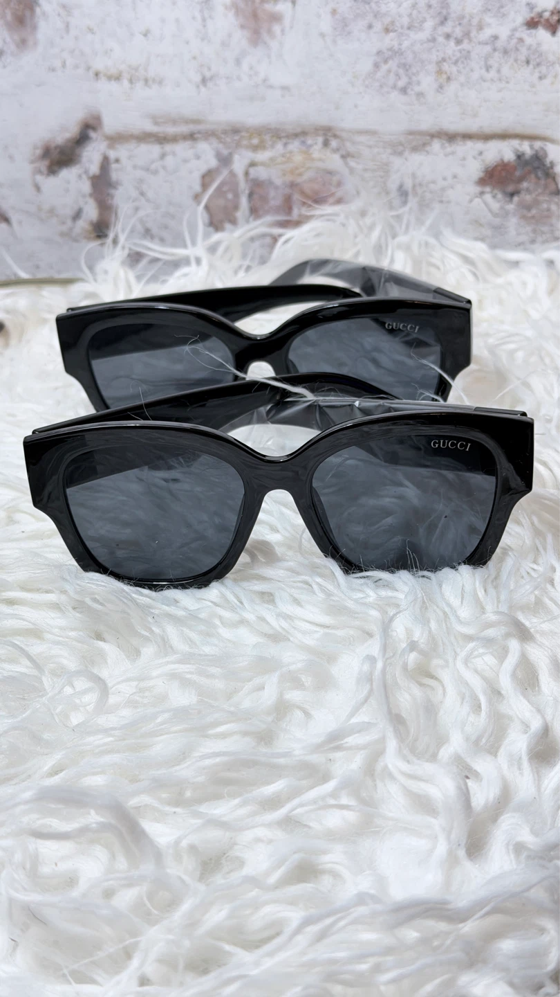 Gucci Sunglasses - photo 2