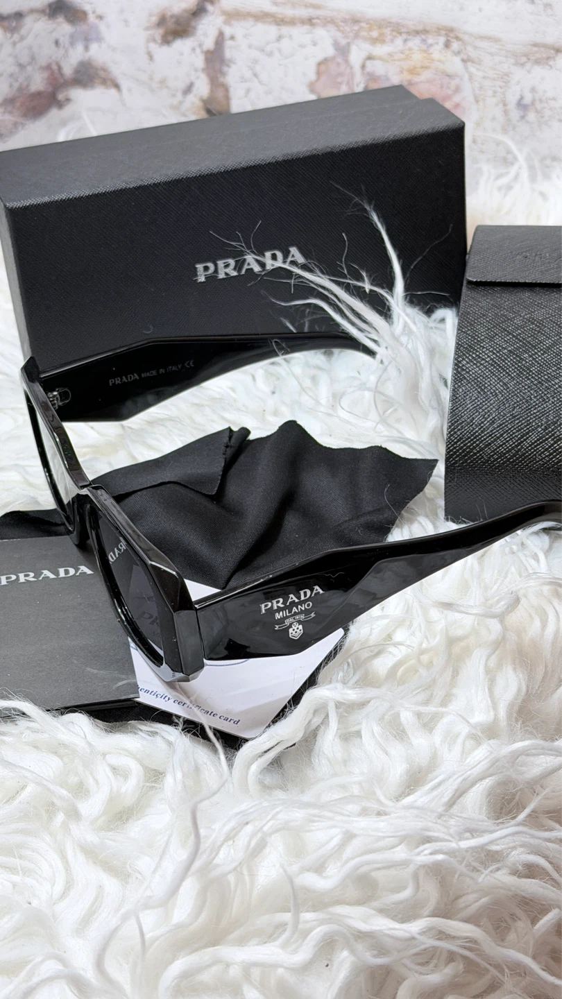 Prada Black Sunglasses with Case and Box - photo 2