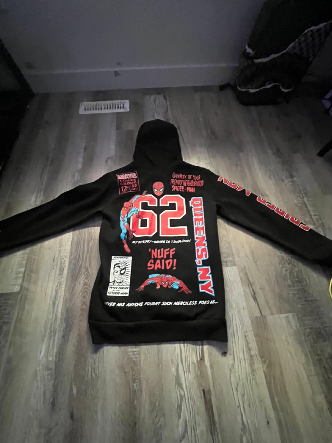 Marvel Spider-Man "62" Graphic Hoodie - photo 2