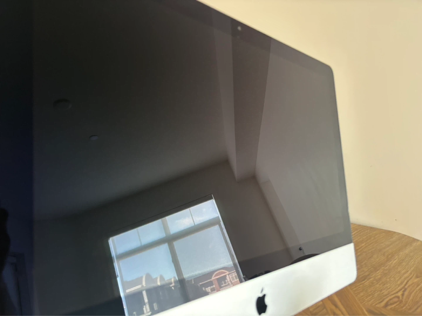 Apple iMac Retina 4K 4gb GPU 21.5-inch, 2017
