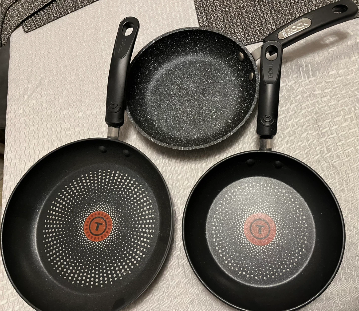 Brand New T-fal Fry Pans - Set of 2 p