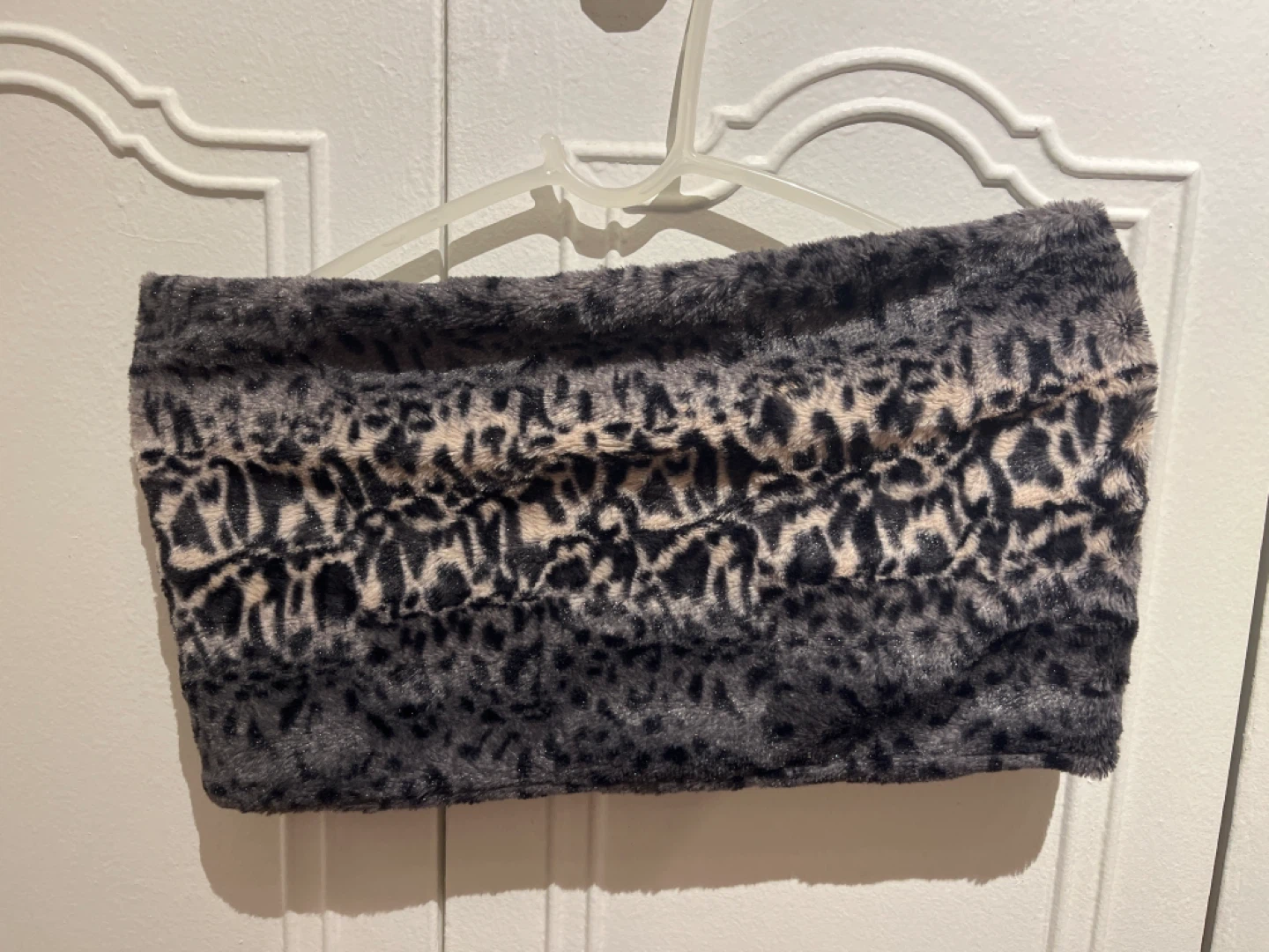 Faux Fur Leopard Print Neck Warmer/Gaiter