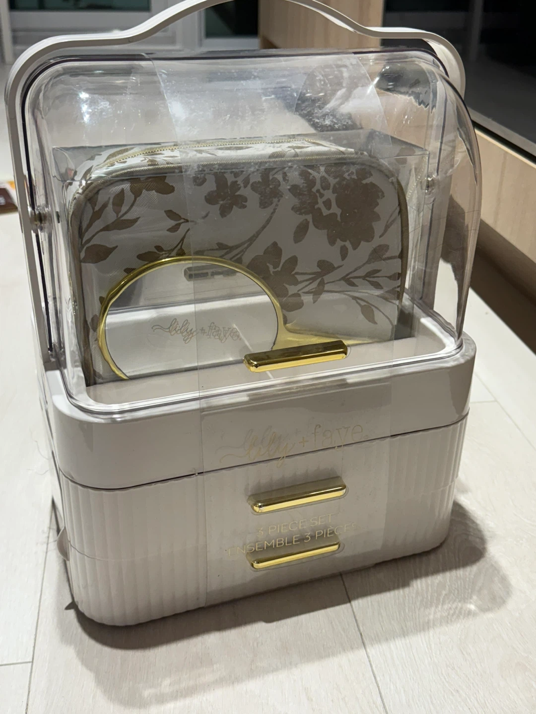 Unused Cosmetic Organizer – Brand New (Mirror & Pouch Included)