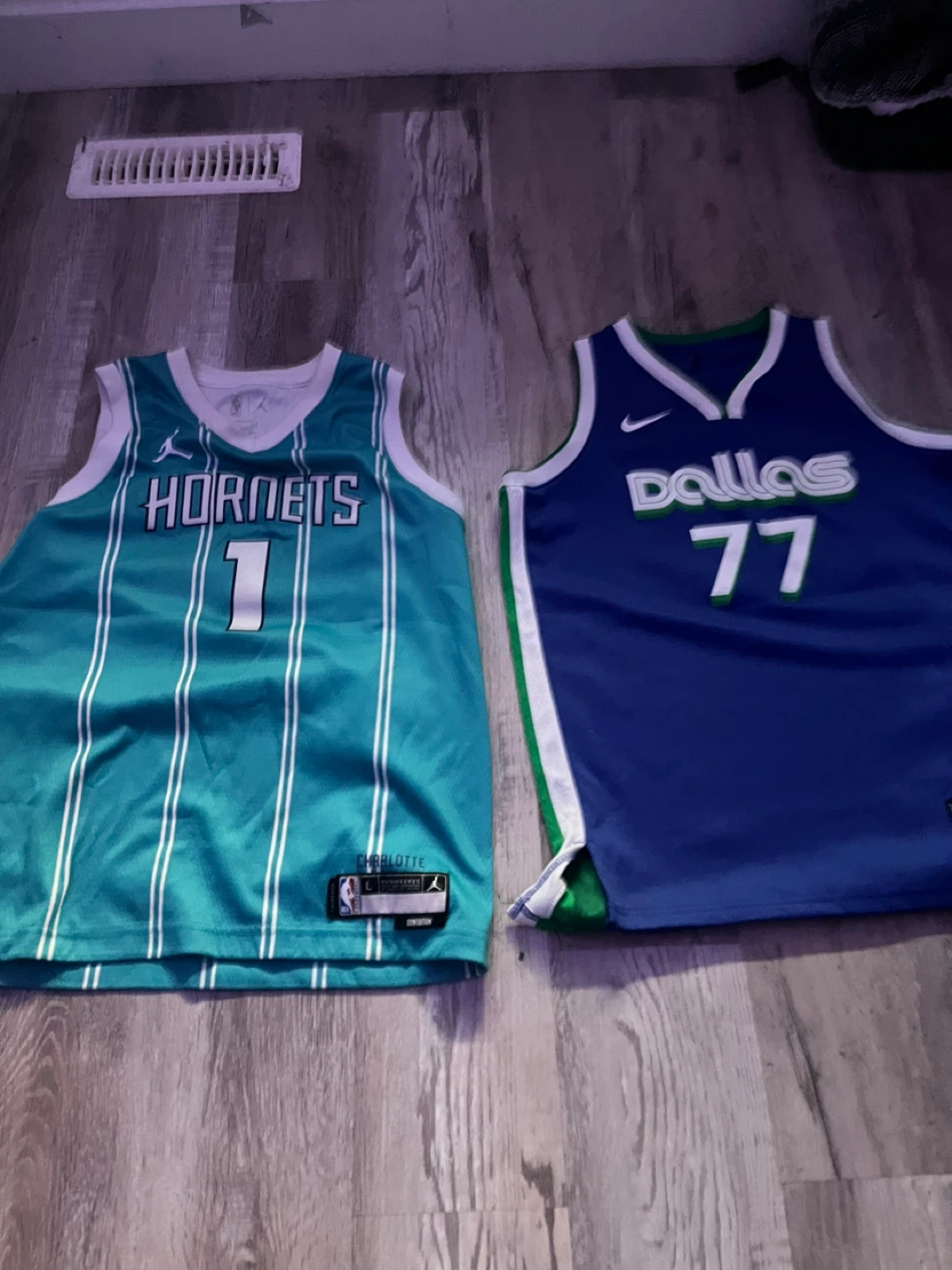 Charlotte Hornets & Dallas Mavericks Basketball Jerseys