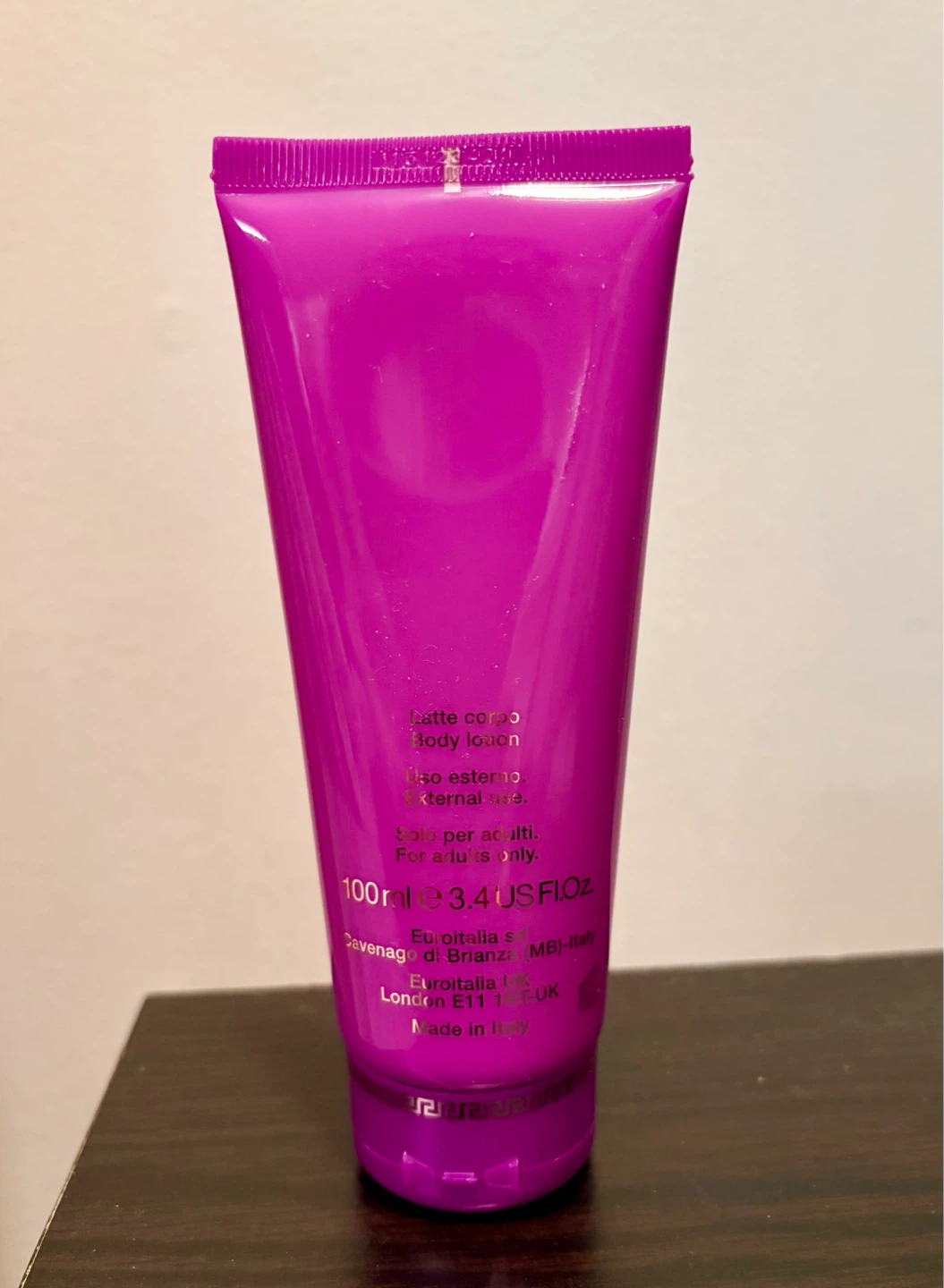 Versace Dylan Purple Perfumed Body Lotion 100ml - photo 2