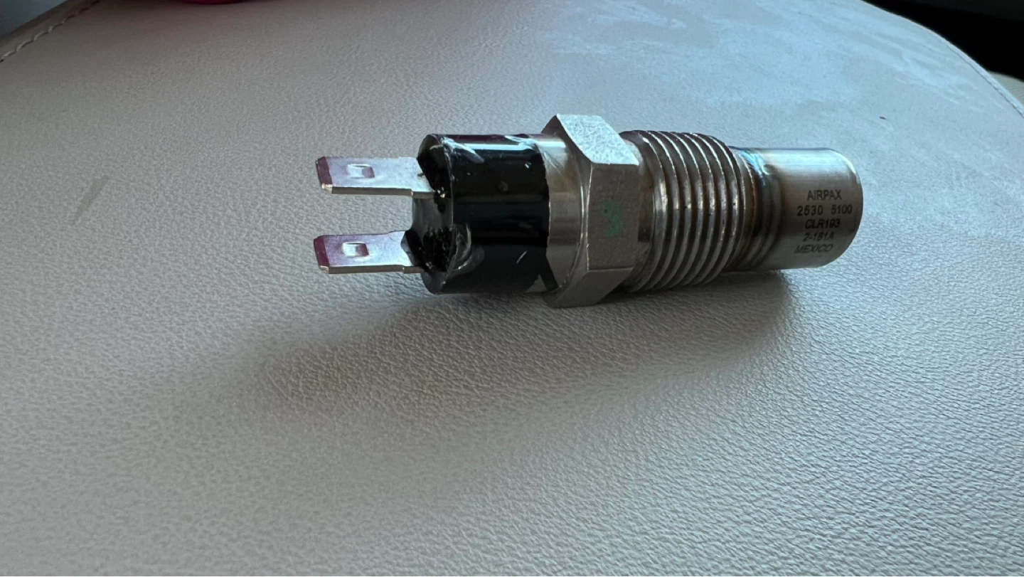 AIRPAX 2530-5100 CLR193 Temperature Switch - photo 2